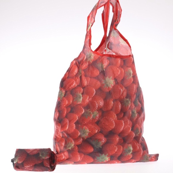 🍓NWT Reusable & Foldable Eco-Friendly Tote Bag🍓 - Picture 2 of 8